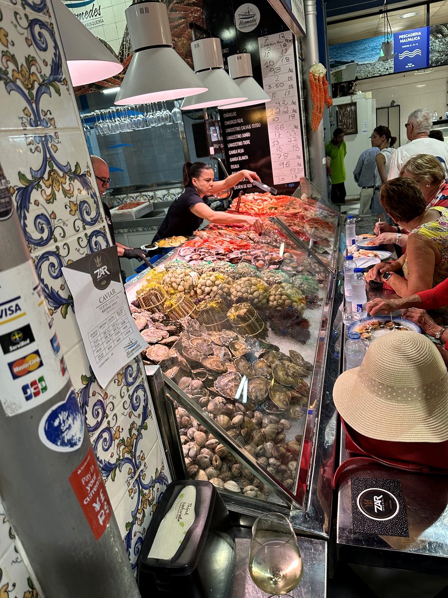 Місцева кухня